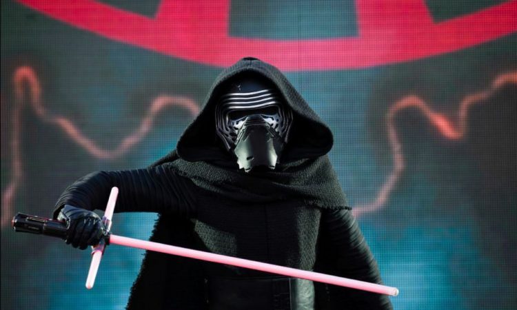 KYLO_REN_DISNEYLAND_PARIS